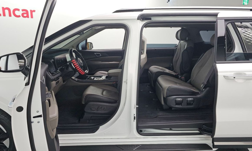 Kia Carnival 7-Seater Noblesse, 2024