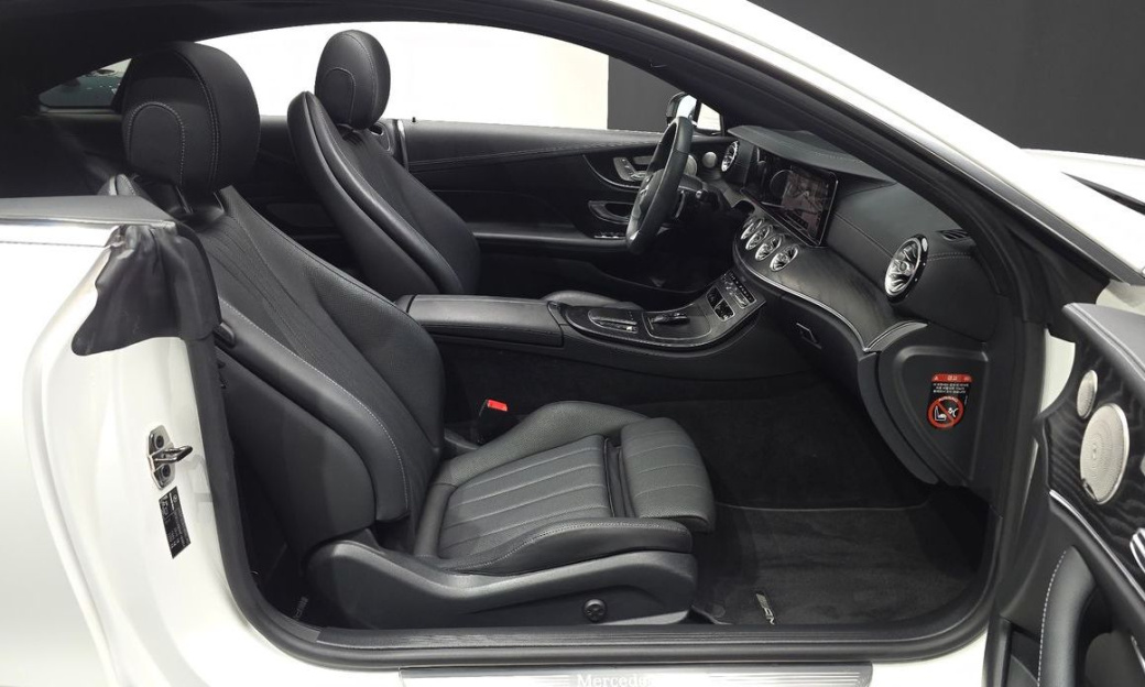Mercedes-Benz E-Class E300d 4MATIC Coupe, 2022