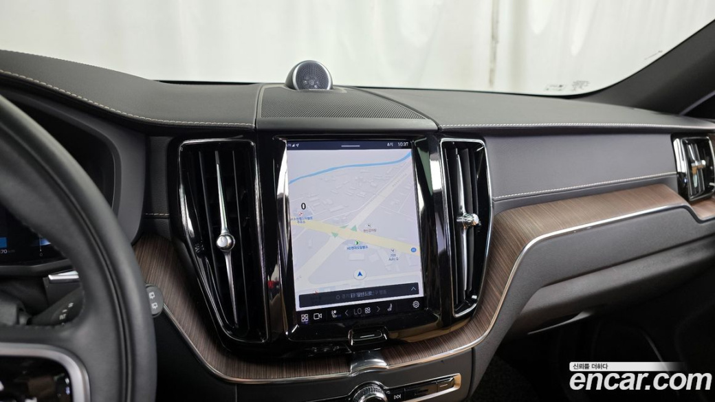 Volvo XC60 B5 Inscription, 2022