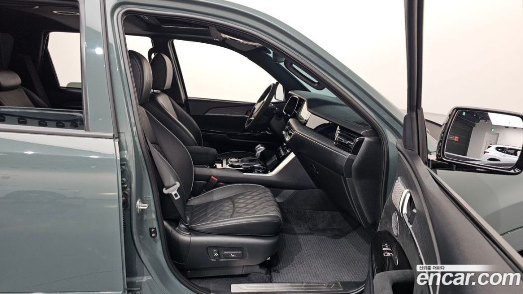 Kia Mohave Diesel 3.0 4WD 6-Seater, 2024