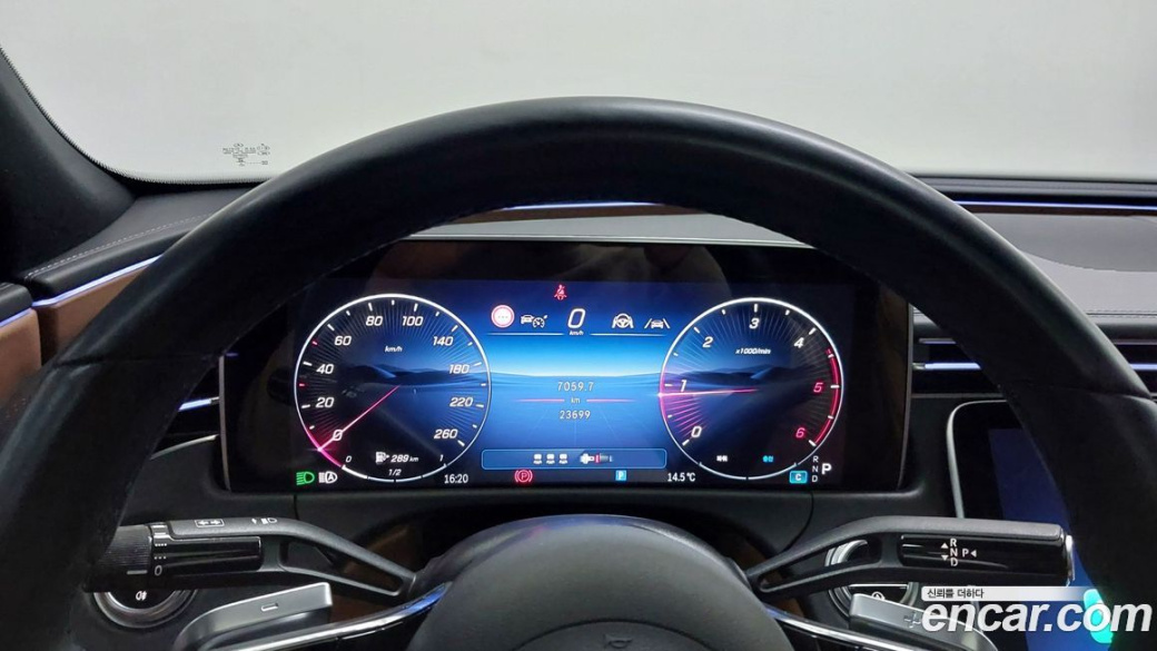 Mercedes-Benz E-Class E220d 4MATIC Exclusive, 2024