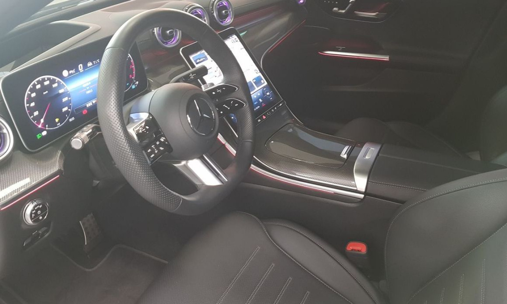Mercedes-Benz C-Class C300 4MATIC AMG Line, 2023