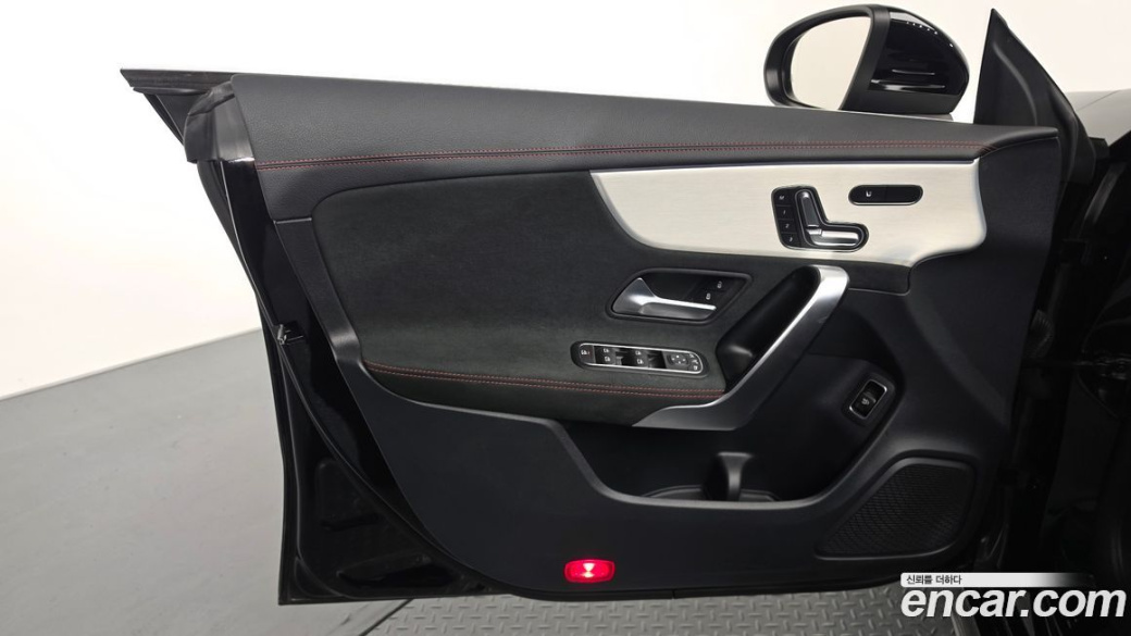 Mercedes-Benz CLA-Class CLA250 4MATIC, 2023