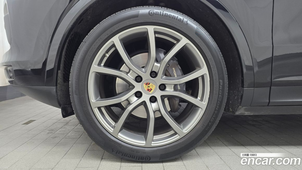 Porsche Cayenne 3.0 PLATINUM EDITION, 2022