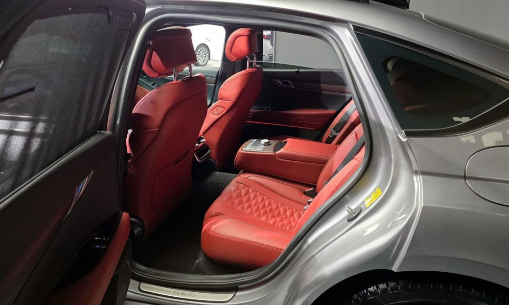 Genesis G80 Gasoline 2.5 Turbo AWD, 2025