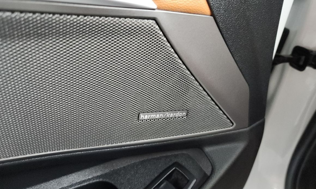 BMW 3-Series 320i M Sport, 2024