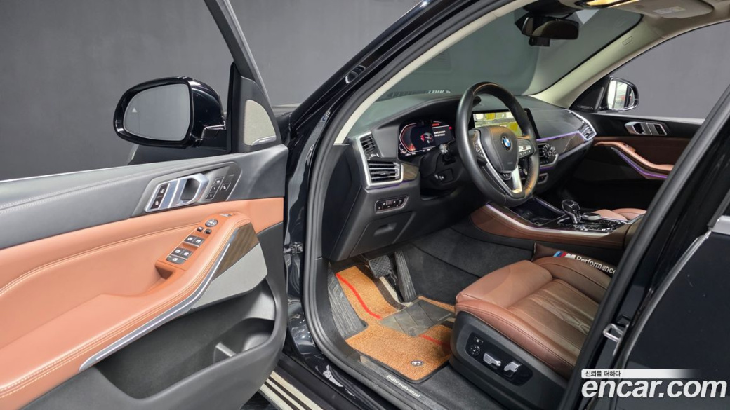 BMW X5 xDrive 40i xLine, 2022