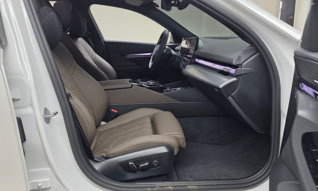 BMW 5-Series 520i Special Edition, 2026