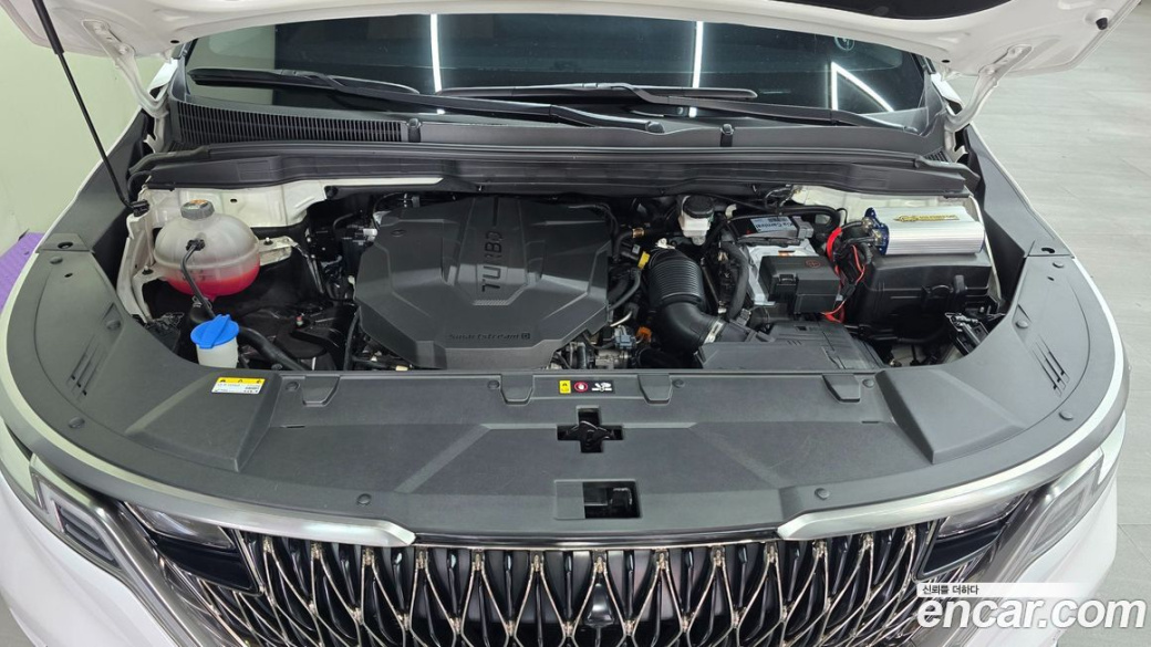 Kia Carnival 7-Seater Signature, 2023