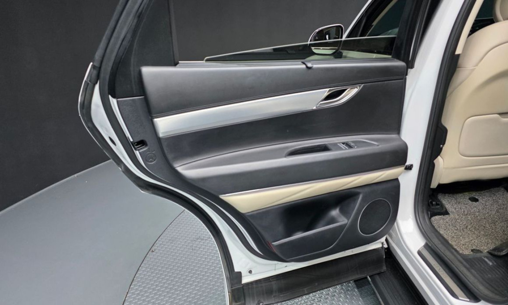 Genesis GV80 2.5T Gasoline AWD, 2022