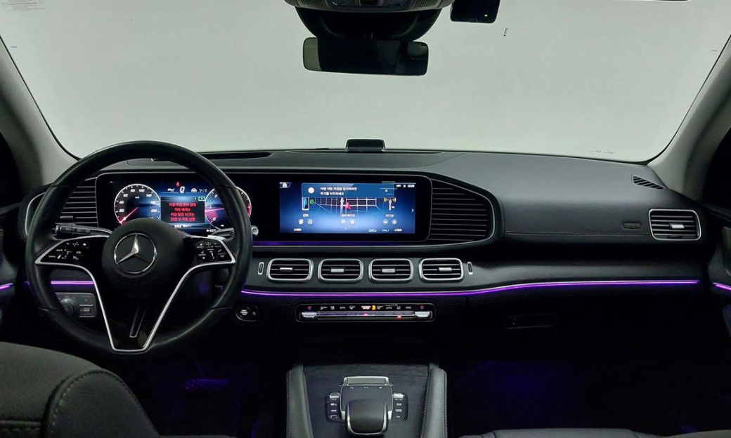 Mercedes-Benz GLE-Class GLE300d 4MATIC, 2025