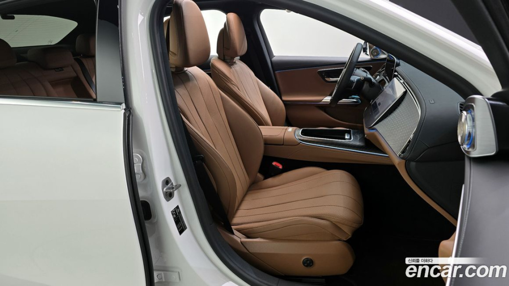 Mercedes-Benz E-Class E220d 4MATIC Exclusive, 2024