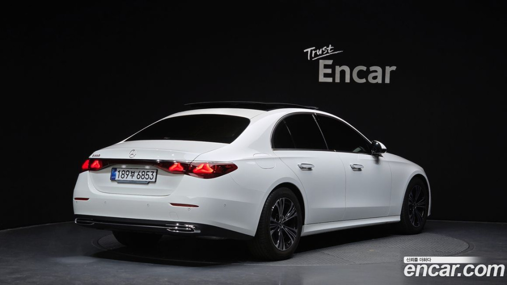 Mercedes-Benz E-Class E200 Avantgarde, 2025