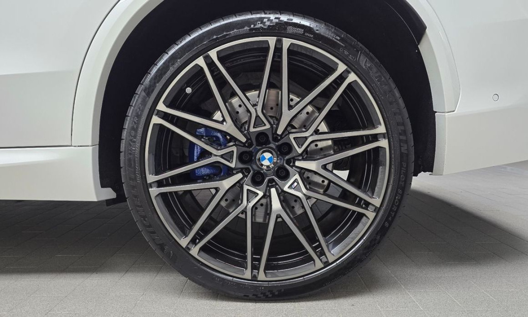 BMW X5M 4.4 Competition, 2024