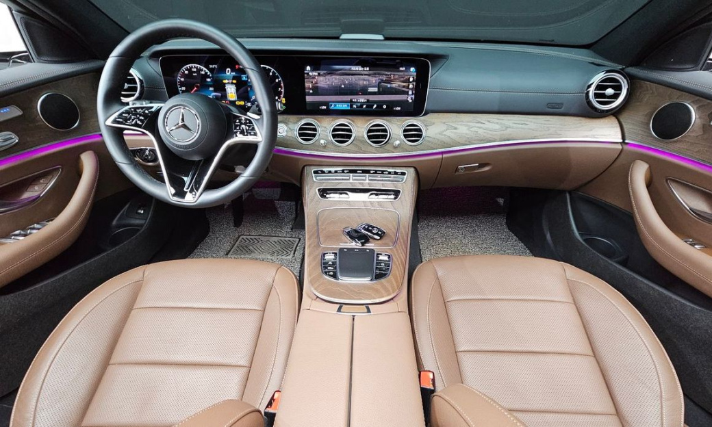 Mercedes-Benz E-Class E250 Exclusive, 2023