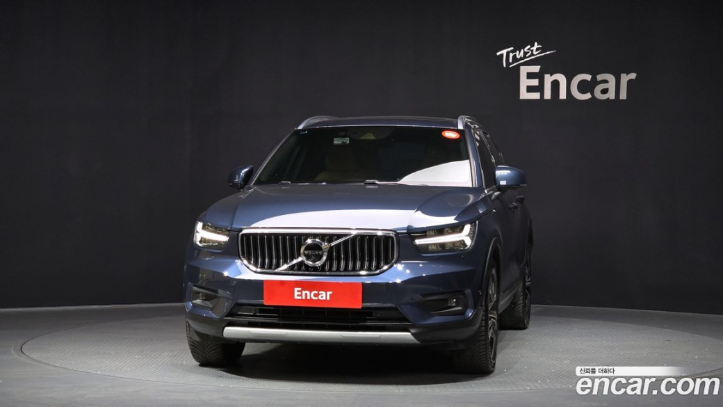 Volvo XC40 B4 Inscription, 2022
