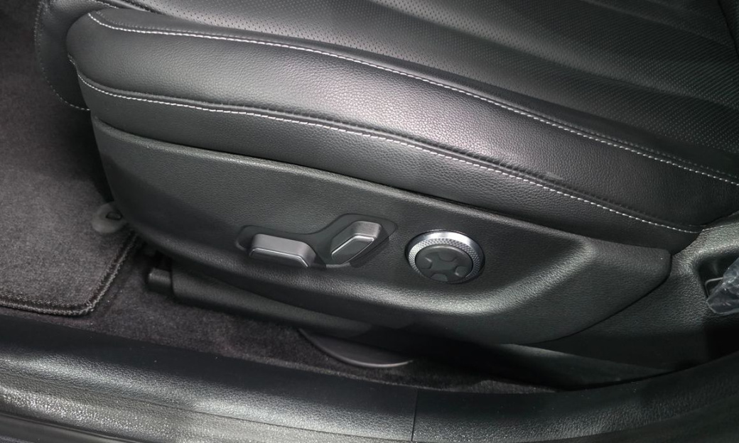 Genesis G80 Gasoline 2.5 Turbo AWD, 2022