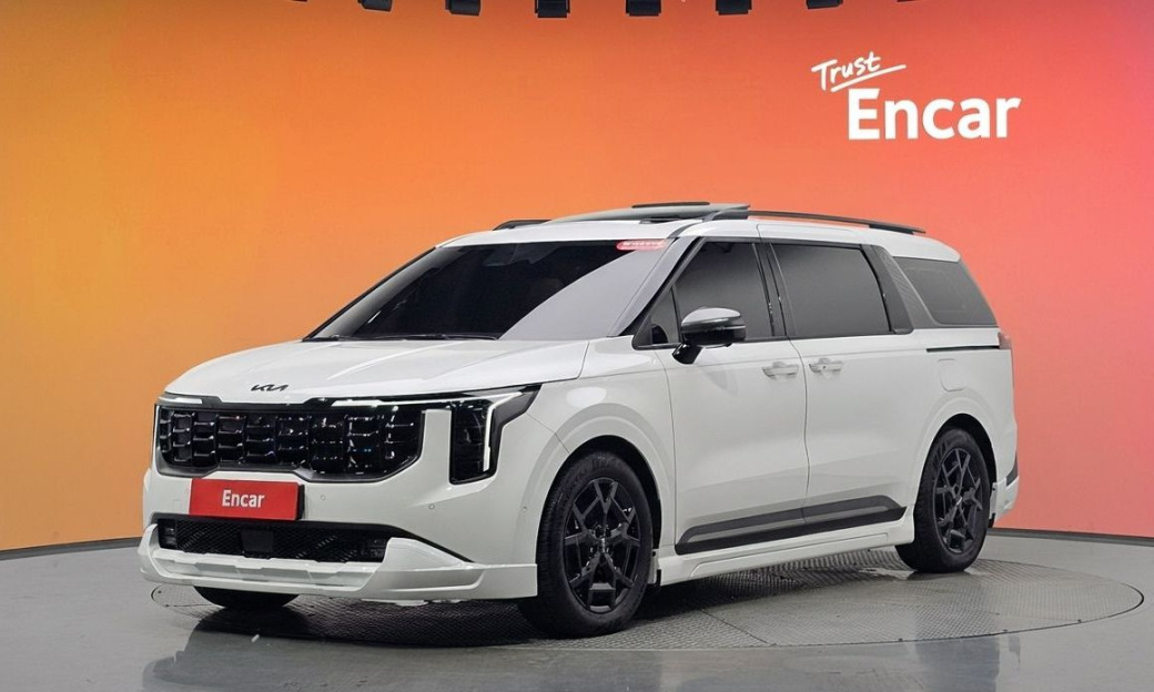 Kia Carnival 7-Seater Gravity, 2025