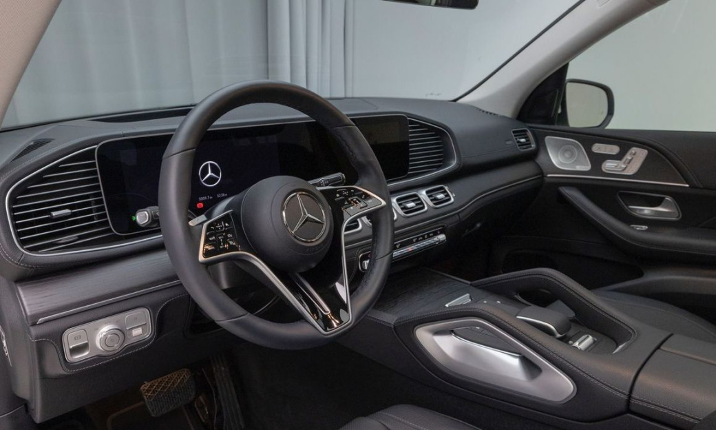 Mercedes-Benz GLE-Class GLE450 4MATIC, 2025