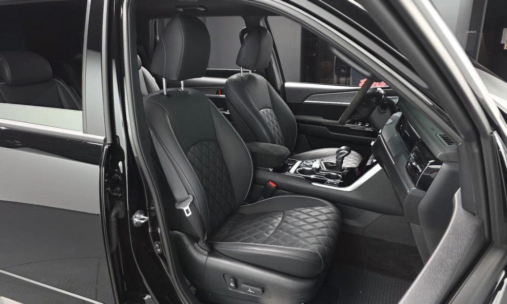 Kia Mohave Diesel 3.0 4WD 6-Seater, 2024