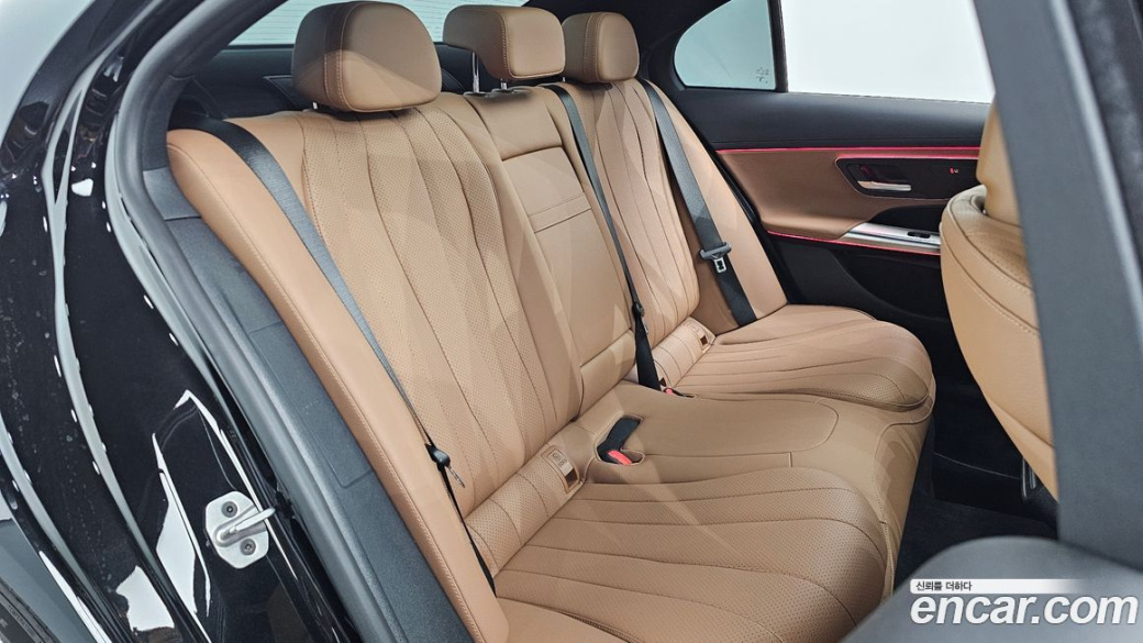 Mercedes-Benz E-Class E200 Avantgarde, 2024