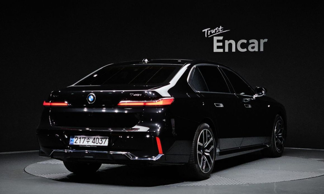 BMW 7-Series 740i xDrive M Sport, 2024