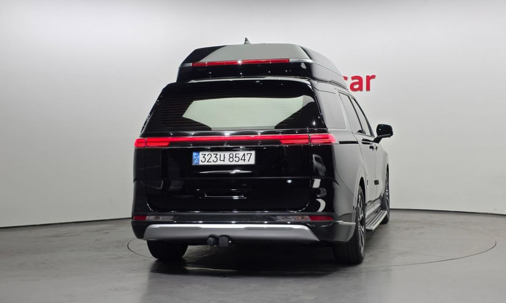 Kia Carnival 9-Seater Hi-Limousine, 2022