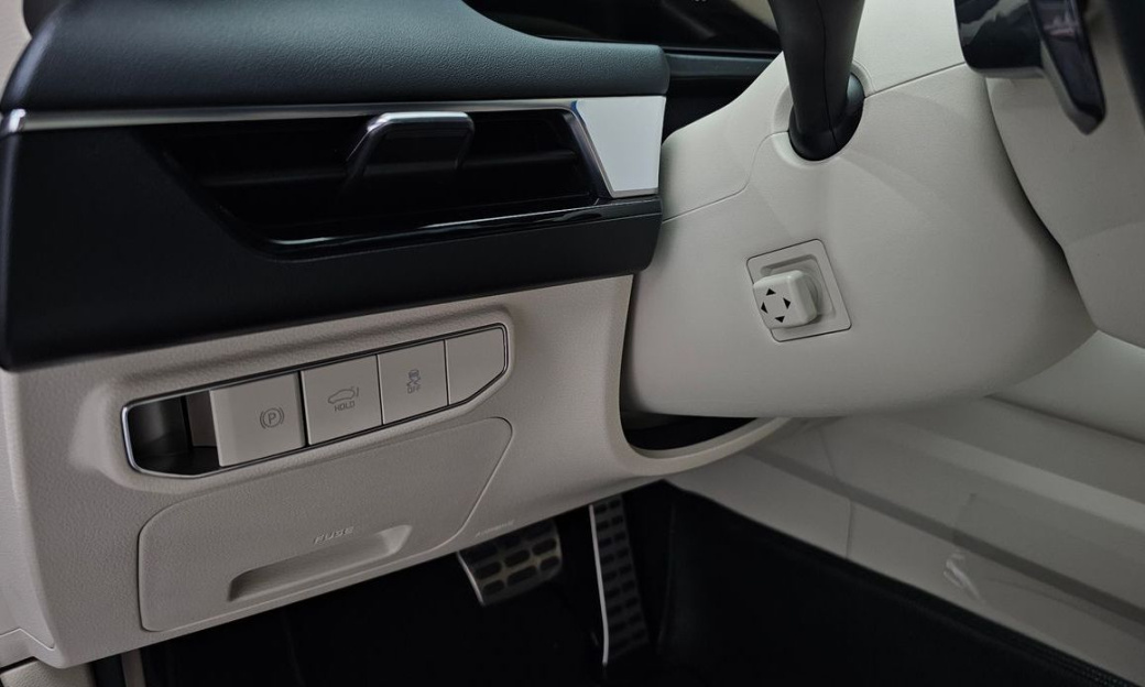 Kia K8 2.5 Gasoline 2WD, 2025