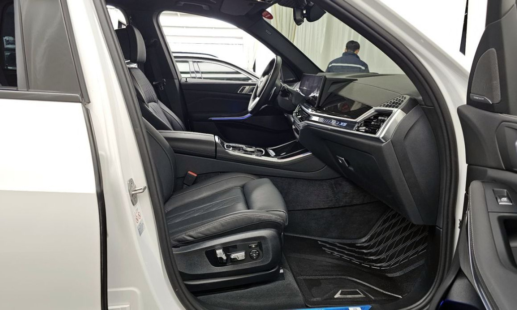 BMW X5 xDrive 40i M Sport, 2024