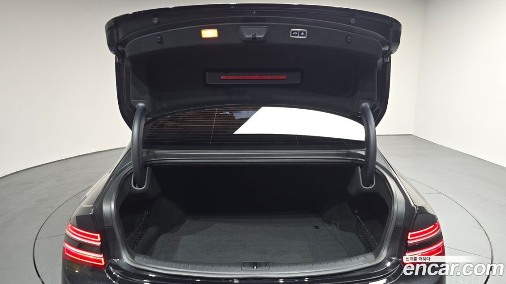 Genesis G80 Gasoline 2.5 Turbo AWD, 2025