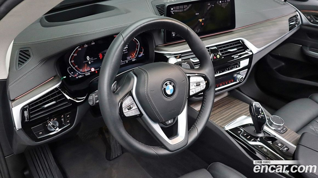 BMW Gran Turismo 630i xDrive Luxury, 2023