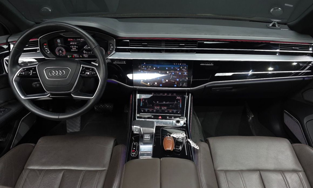 Audi A8 55 TFSI Quattro LWB, 2021