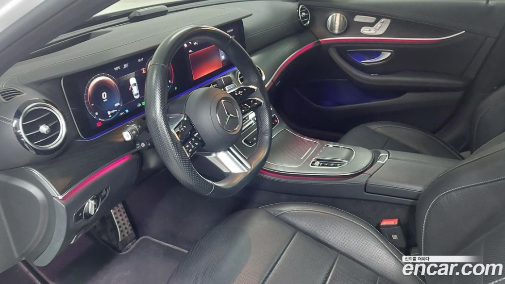 Mercedes-Benz E-Class E220d 4MATIC AMG Line, 2023