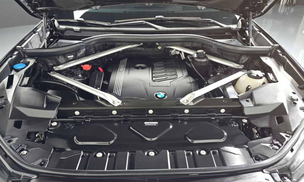 BMW X5 xDrive 40i xLine, 2022