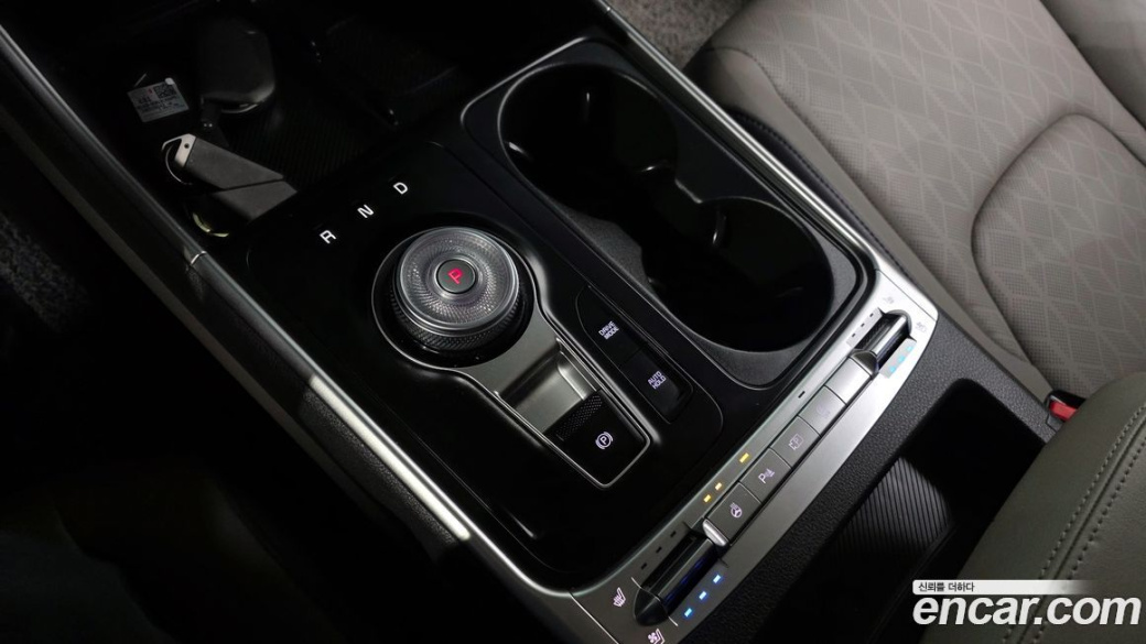Kia Carnival 9-Seater Prestige, 2024