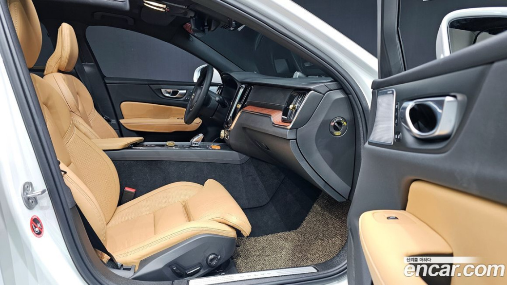 Volvo S60 B5 Ultimate Bright, 2024