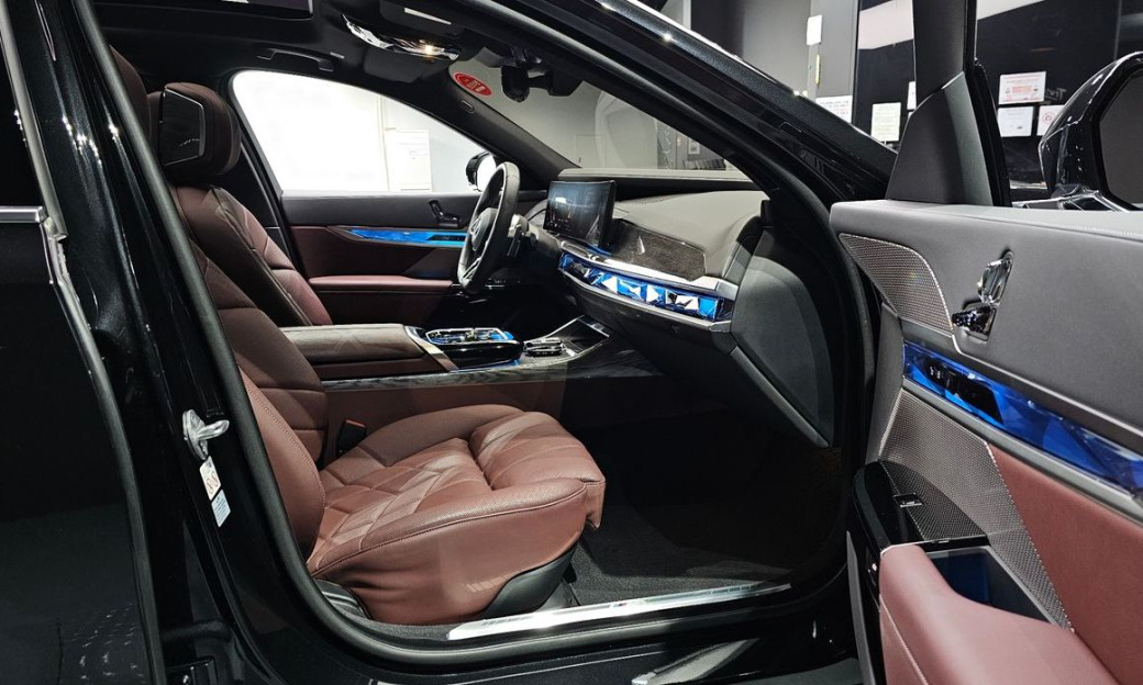 BMW 7-Series 740i xDrive M Sport Limited, 2024