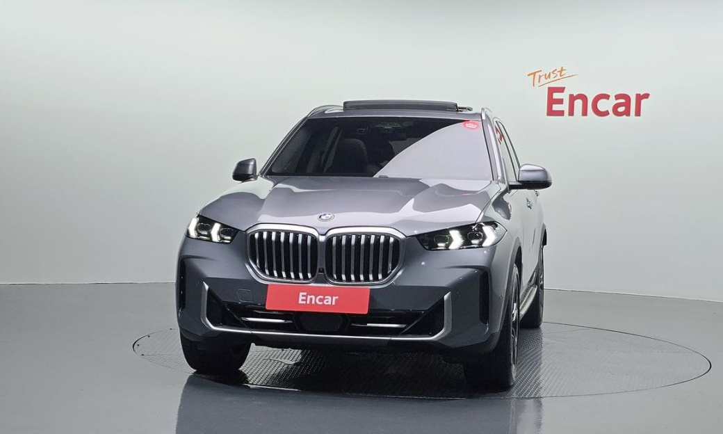 BMW X5 xDrive 40i xLine, 2024