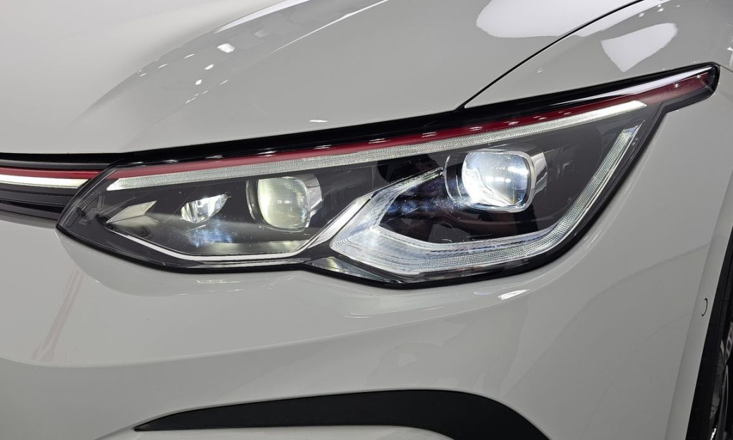 Volkswagen Golf 2.0 GTI, 2024