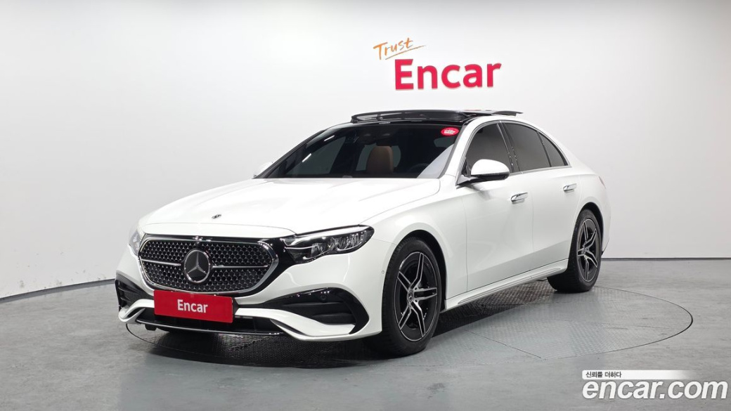 Mercedes-Benz E-Class E200 AMG Line, 2026