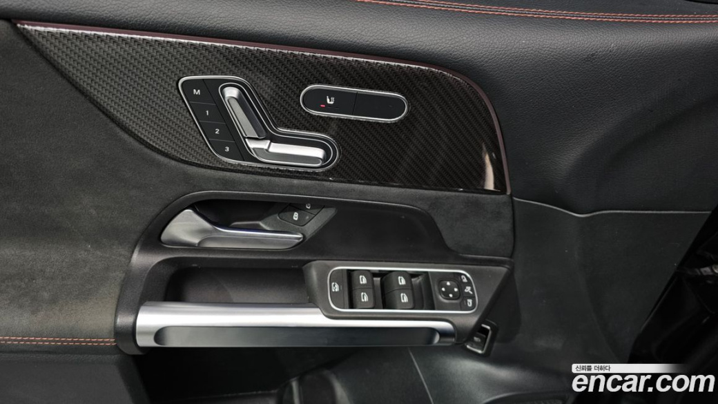 Mercedes-Benz GLB-Class AMG GLB35 4MATIC, 2023