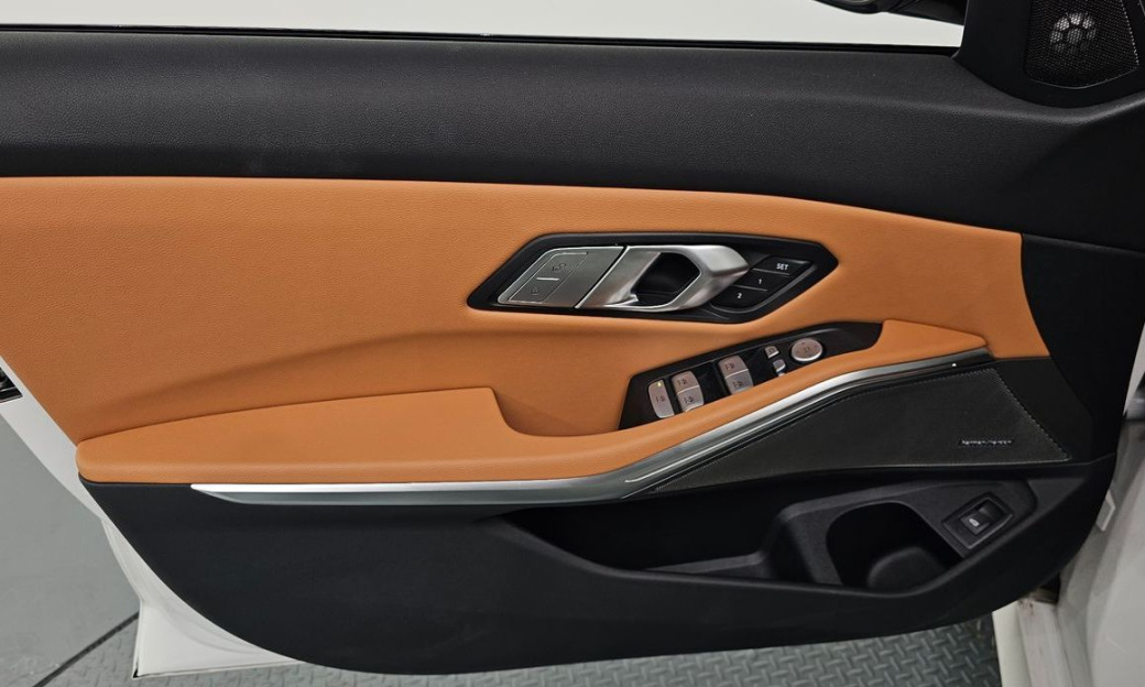 BMW 3-Series 320d Touring M Sport, 2025