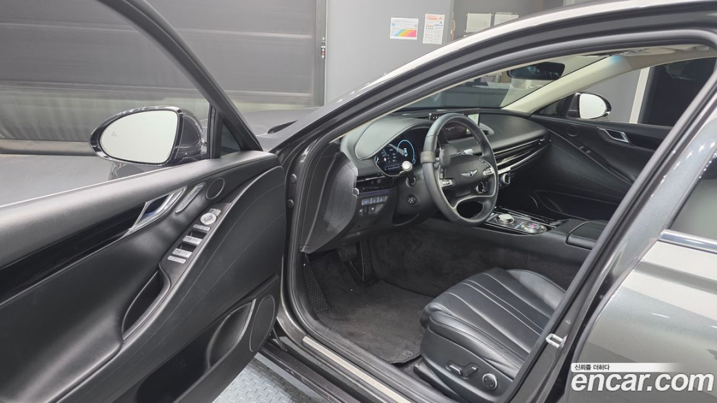 Genesis G80 Gasoline 2.5 Turbo 2WD, 2024
