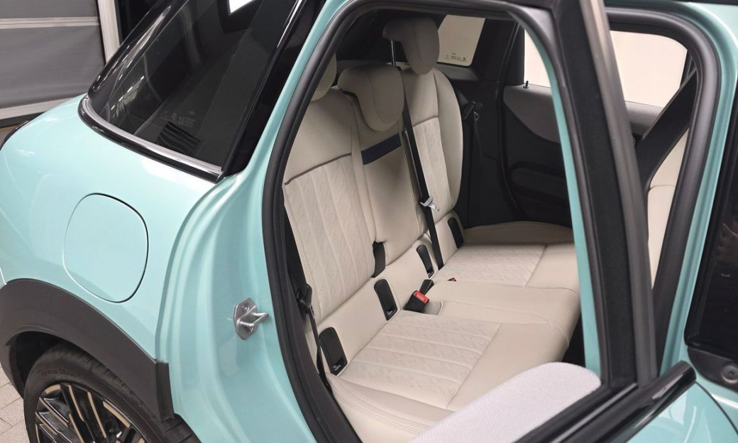 Mini Cooper 5 Door Favoured, 2025