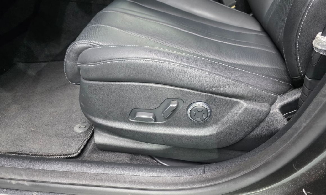 Genesis G80 Gasoline 2.5 Turbo AWD, 2024