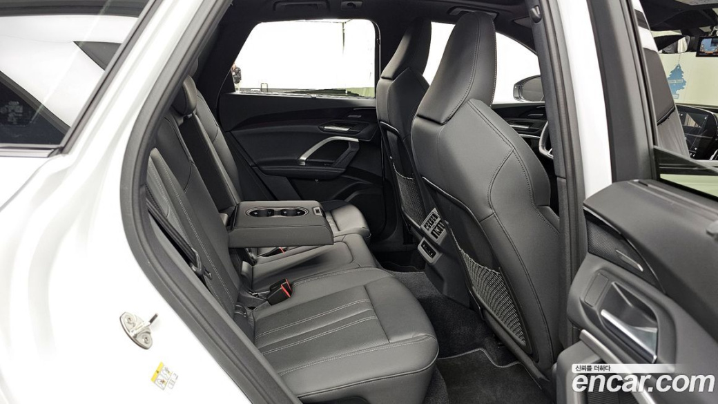 Audi Q5 40 TDI Quattro S Line Black Edition, 2025