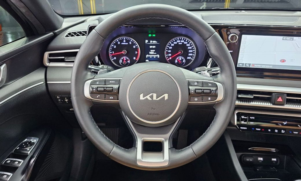 Kia K5 2.0, 2022