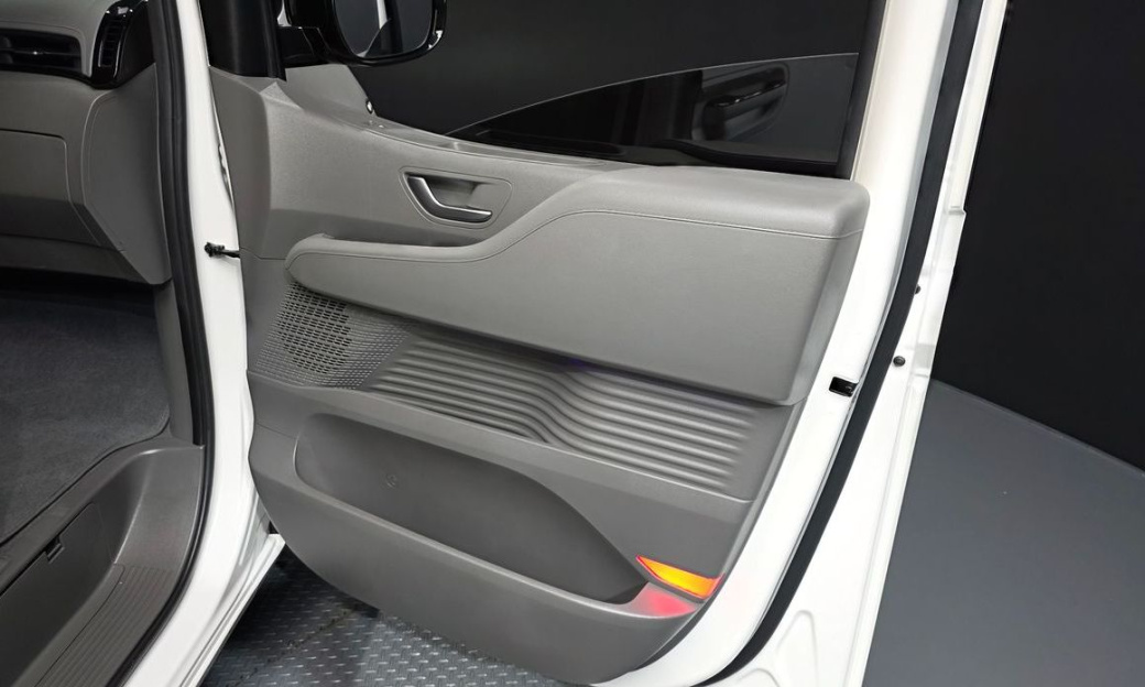 Hyundai Staria 2WD Camping Car, 2024