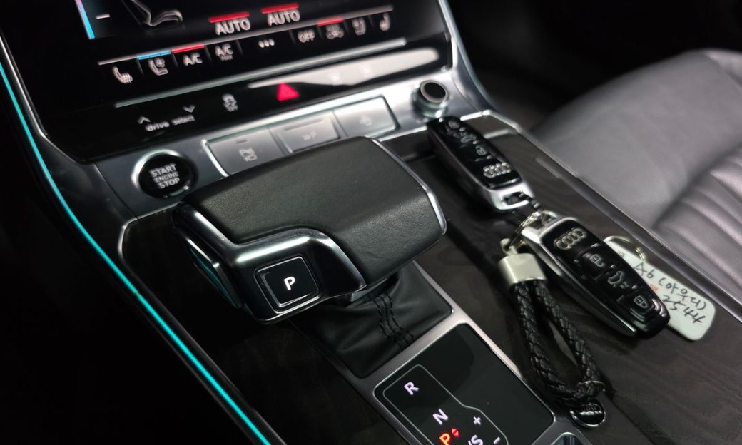 Audi A6 45 TFSI Quattro Premium, 2022