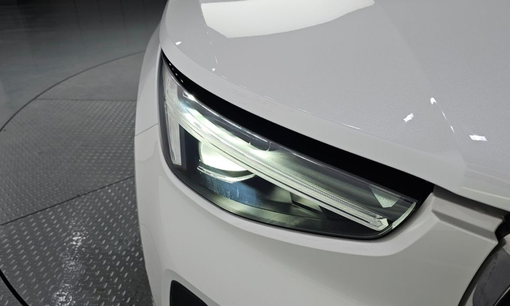 Volvo XC40 B4 Ultra Bright, 2025